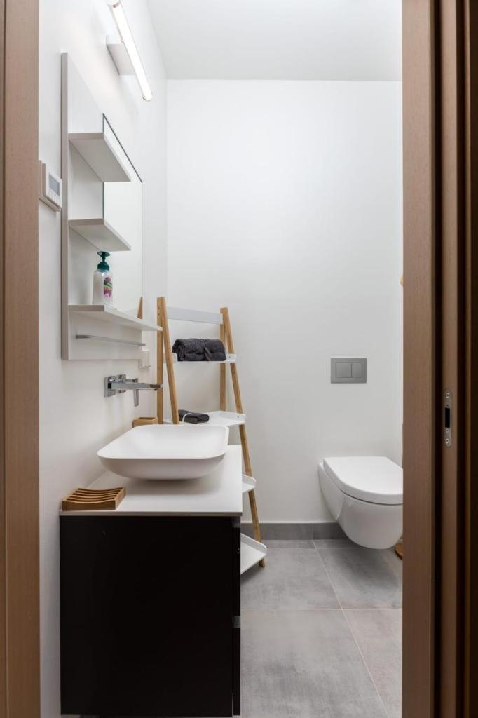 Kalnina Street Studio Apartment Riga Dış mekan fotoğraf