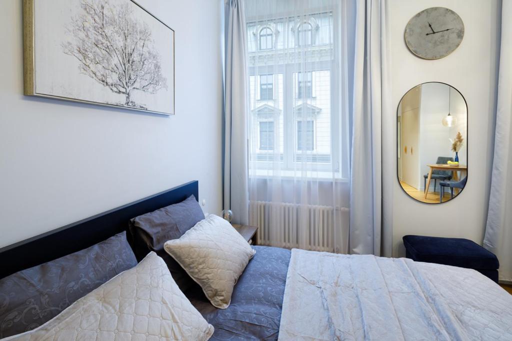 Kalnina Street Studio Apartment Riga Dış mekan fotoğraf