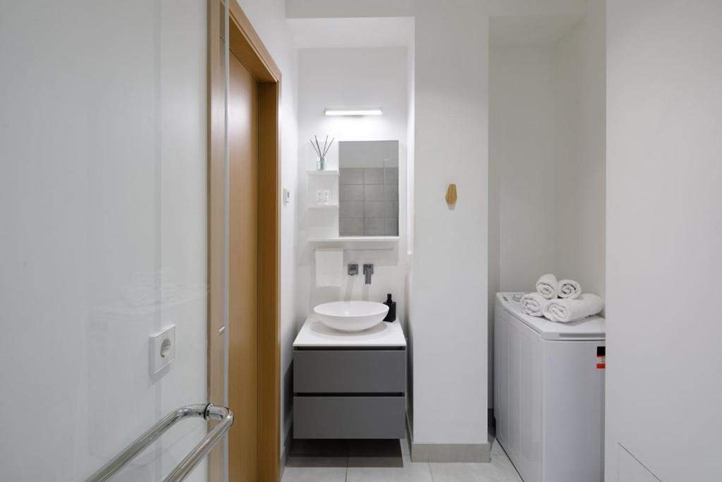 Kalnina Street Studio Apartment Riga Dış mekan fotoğraf